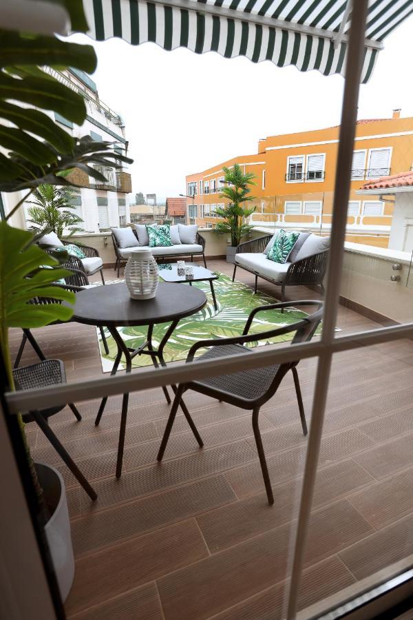 Glass Boutique - Rooms & Suites Marinha Grande Exteriör bild