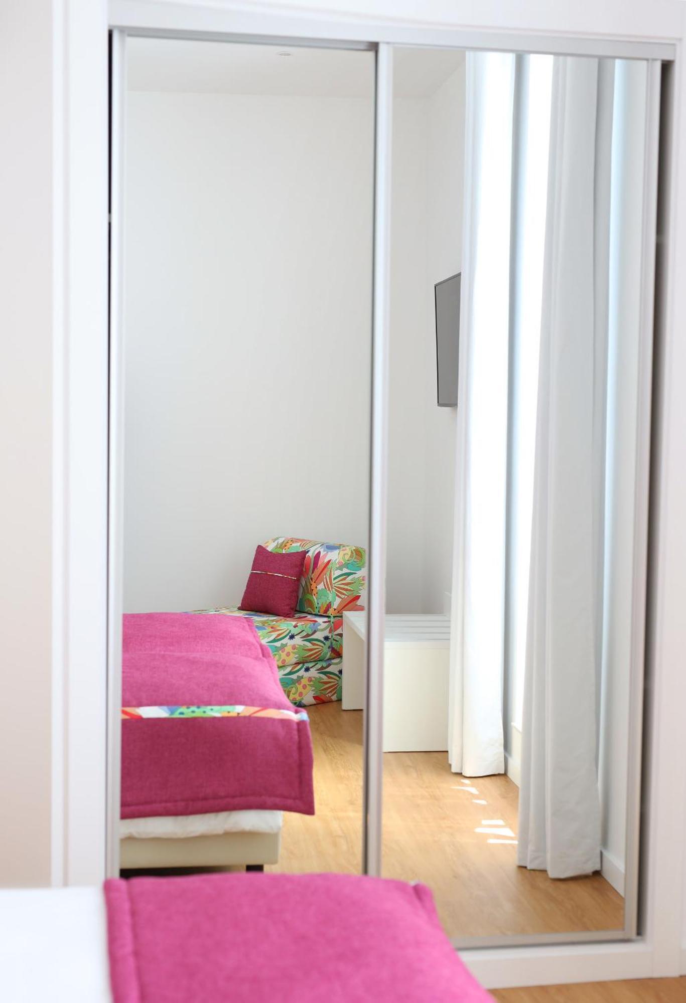 Glass Boutique - Rooms & Suites Marinha Grande Rum bild
